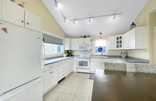 Wells Beach House | Seascapes - W153 Brought to you by GetAway Vacations