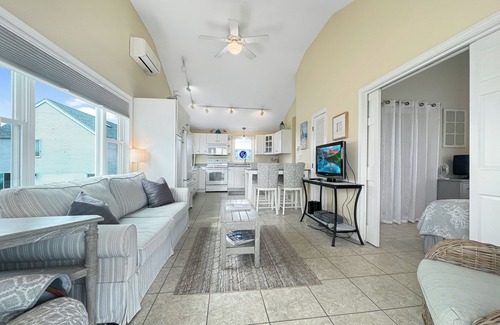 Wells Beach House | Seascapes - W153 Fantastic condo steps away from Wells Beach and town center