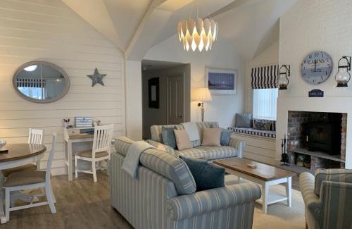 Filey House | Seashell Cove at The Bay Filey, sleeps 4-6, 2 dogs welcome for free