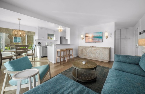 Balboa Peninsula Apartment | Seaside 1 BR Escape on the Iconic Newport Boardwalk
