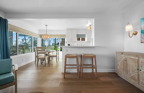 Balboa Peninsula Apartment | Seaside 1 BR Escape on the Iconic Newport Boardwalk