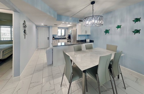 Mid Island Condo | Seaside 103 | Stylish Condo w/Stunning Views