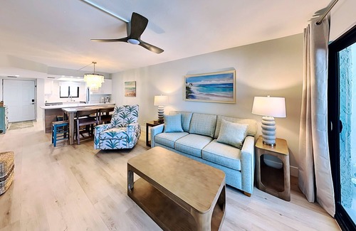 Mid Island Condo | Seaside 205 | Renovated Gulf-Front Condo w/Pool, Beach Access + Views