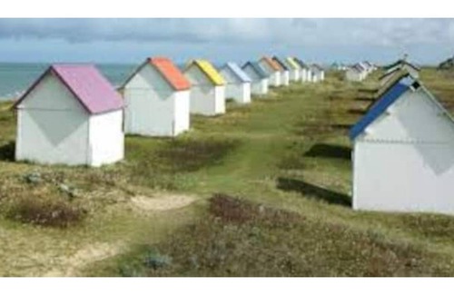 Agon-Coutainville Apartment | Seaside apartment 80 m, well located, quiet and bright Free wifi parking