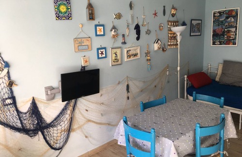 Terracina House | Seaside apartment with garden