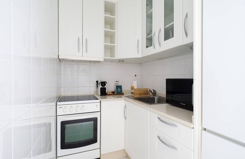 Patalavaca Apartment | ★Seaside Apt w/Sunset Views & Fast Wifi★