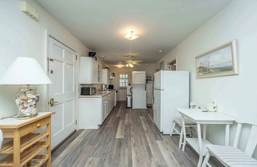 Folly Beach House | 🌊 Seaside Charm at Folly Beach – Cozy 1BR Cottage with Private Dock 🏡