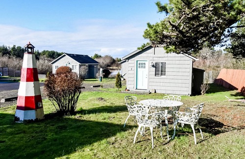 Grayland Apartment | Seaside community cottage w/grill, firepit, hot tub, beach access - dog-friendly