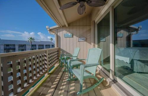 Harbor Oaks House | Seaside Cottage with water views!