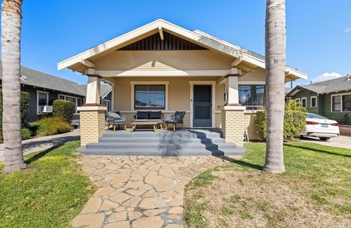 Eastside House | SeaSide Escape, Dedicated Parking, PacMan & Pool Table