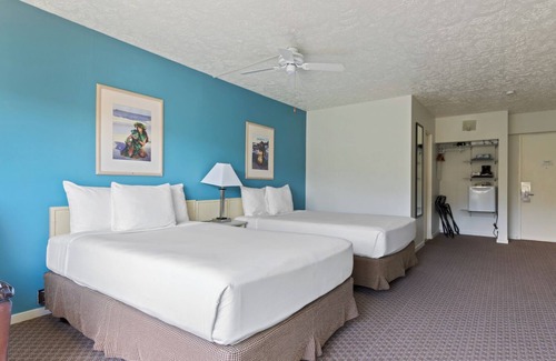 Kahului Hotel | Seaside Gem! 2 Pet-Friendly Units, Minutes to Maui Tropical Plantation!