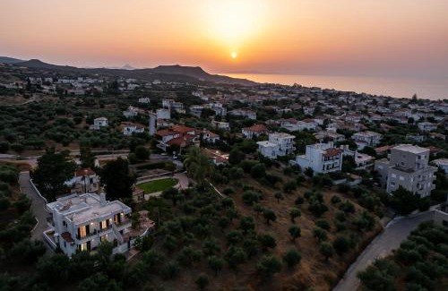 Kokkini Chani Villa | Seaside Gem near Heraklion, Villa Maro's Getaway