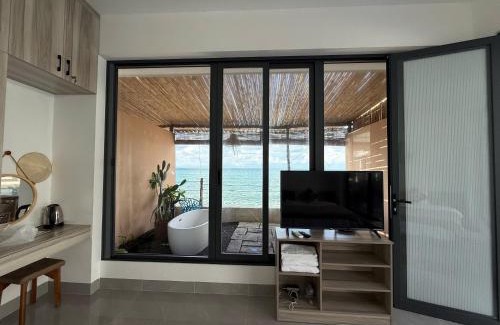 Central Mui Ne Beach Hotel | Seaside Mui Ne Hotel