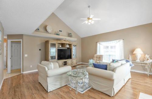Navarre House | Seaside Sanctuary close to Navarre Beach!