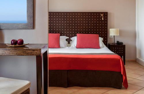 Playa del Ingles Hotel | Seaside Sandy Beach