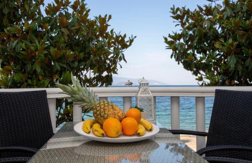 Nea Iraklitsa House | Seaside Serenity House