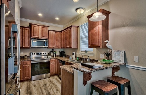 Villages of Crystal Beach House | "Seaside Therapy" with Best Resort Pool & Walk to Beach!
