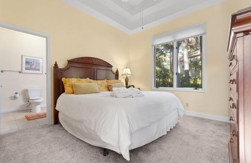 Oceanside House | Seaside Treasure by Five Star Properties
