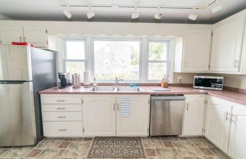 Guilford Apartment | Seaside