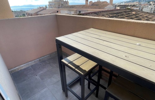Sainte-Maxime Apartment | SEASONAL RENTAL T3 DOWNTOWN STE MAXIME