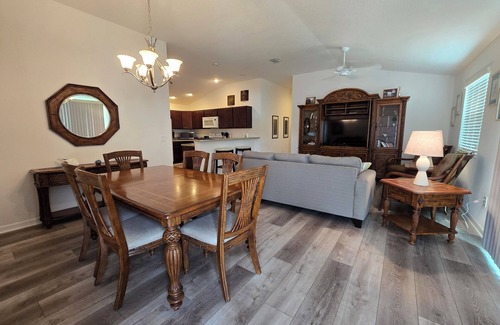 Wildwood Villa | Seasonal Villa - 2 bed/2 bath in The Villages with Golf Car!