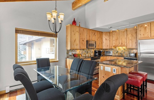 Snowmass Village Condo | Seasons Four by Snowmass Vacations