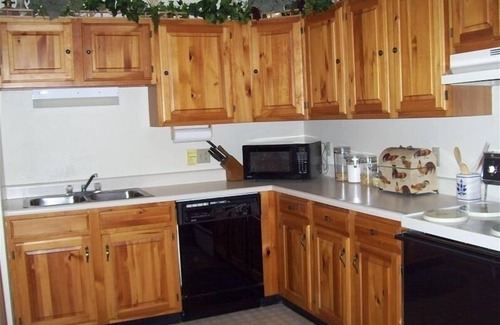 Bartlett Condo | Seasons Penthouse Condo . it's time to relax!