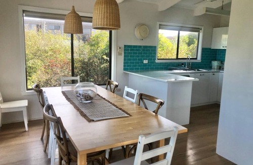 Cape Woolamai House | Seaspray Getaway Holiday House with Stunning Ocean Views. Ideal for families.
