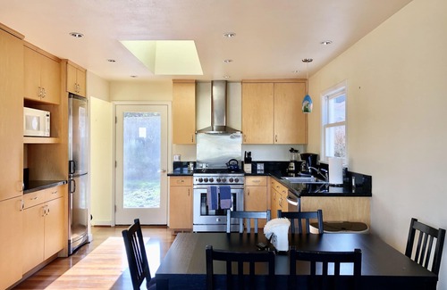 Columbia City House | Seattle Vacation Home - Columbia City 3