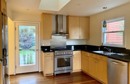 Columbia City House | Seattle Vacation Home - Columbia City 3