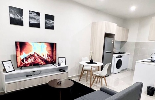 Downtown Kota Kinabalu Apartment | Seaview & Cityview Suite — located in the heart of the City!