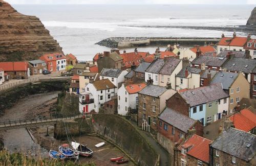 Easington House | Seaview Cottage