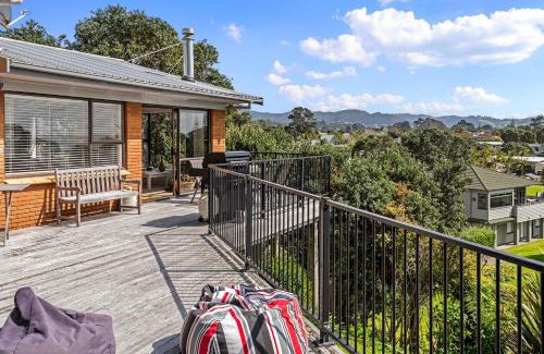 Pauanui House | Seaview Family Haven - Pauanui Holiday Home