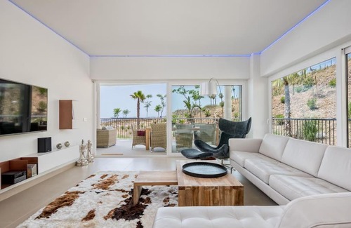 La Capellania Apartment | Seaview Luxury 2 Bedrooms Apt in Reserva del Higueron