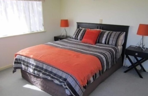 Bluff Hill Apartment | Seaview On Sealy - Not Your Ordinary Bach