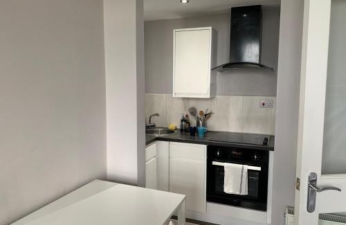 Largs Apartment | Seaview one bedroom apartment in centre of Largs