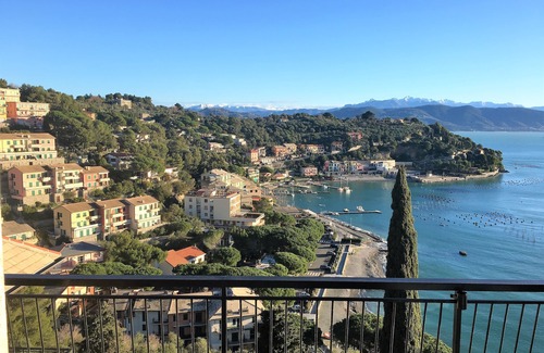 Portovenere Apartment | Seaview Penthouse apartment with endless views and spectacular sunrises