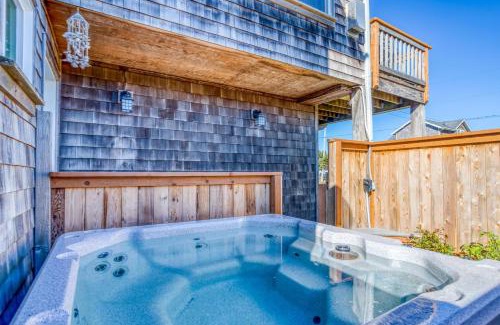 Roads End House | Seaview