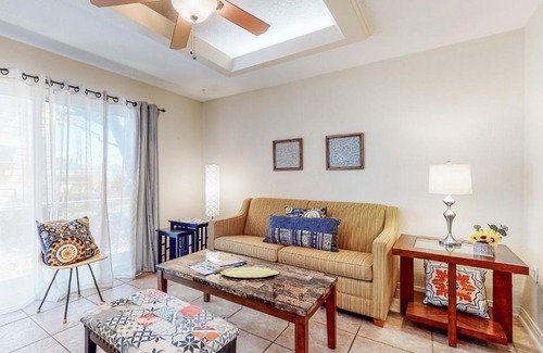 San Jacinto House | Seawall Secret