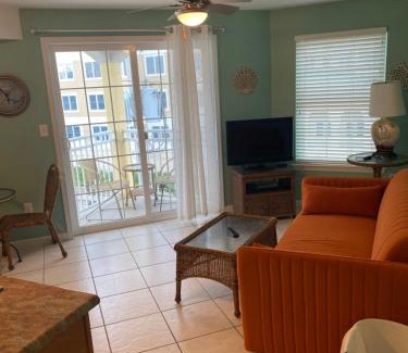 North Wildwood Apartment | Seawall Strolls & Sunset Sips - Ocean View