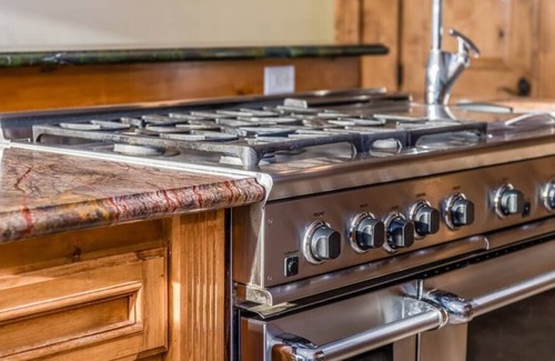 Pierpont Bay House | Seaward Beach House - Luxury 5 Bedroom in Ventura California