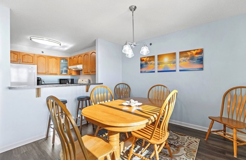 Old Orchard Beach Condo | SeaWatch Oceanfront, direct access to beach