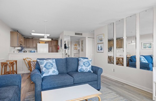 Pine Knoll Shores Condo | Seaworthy-Oceanfront 3 Br/3 Ba, Beachwalk Villa Panoramic oceanview, elevator