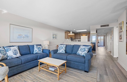 Pine Knoll Shores Condo | Seaworthy-Oceanfront 3 Br/3 Ba, Beachwalk Villa Panoramic oceanview, elevator