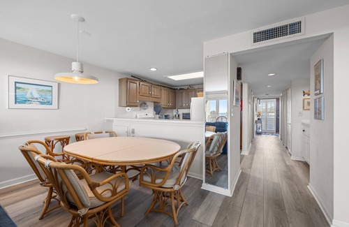 Pine Knoll Shores Condo | Seaworthy-Oceanfront 3 Br/3 Ba, Beachwalk Villa Panoramic oceanview, elevator