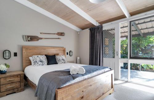 Surf Beach House | Secluded 3-Bed Retreat Moments to the Beach