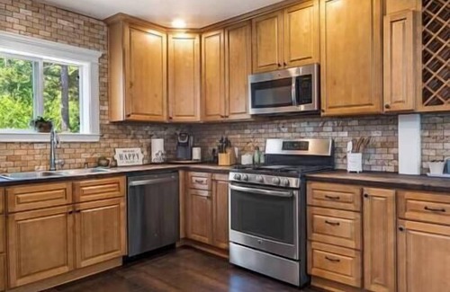 Friday Harbor House | Secluded 4BR Retreat | Wellness, Hot Tub & Pet Friendly