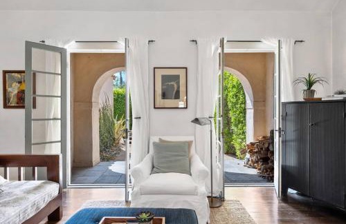 Mid-Wilshire House | Secluded 4BR Spanish Oasis in the Heart of LA