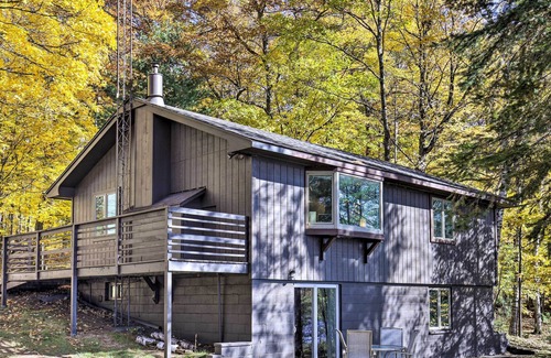 Land O Lakes Cabin | Secluded 5-Acre Getaway w/ Dock on Black Oak Lake!
