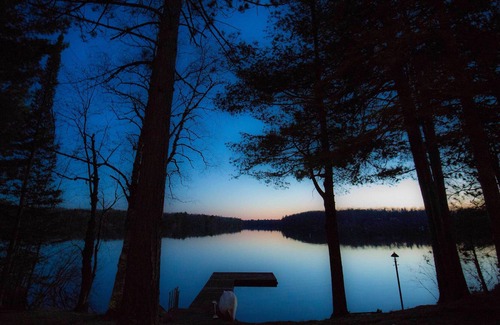 Land O Lakes Cabin | Secluded 5-Acre Getaway w/ Dock on Black Oak Lake!